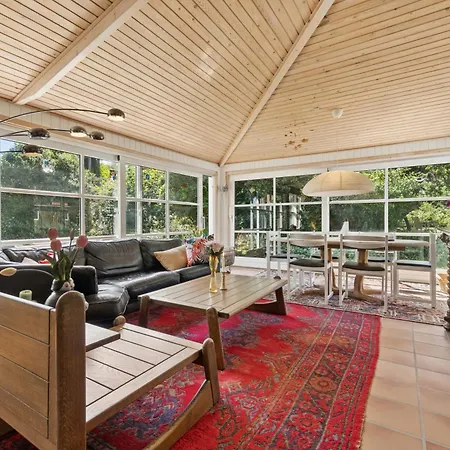 Renovated Townhouse In Old Tejn Bornholm *