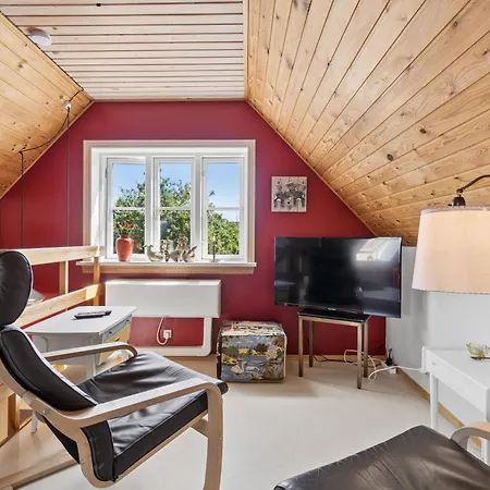Renovated Townhouse In Old Tejn Bornholm 알링에